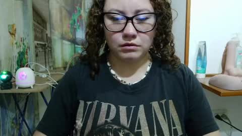 Vannesa online show from 04/17/26, 03:09