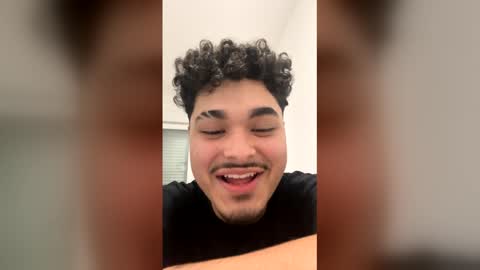 Snapshot of curlythiago chatting on 03/09/26, 12:36 curlythiago online show from 03/09/26, 12:36