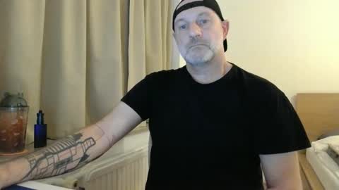 Curman85 online show from 10/18/25, 10:32