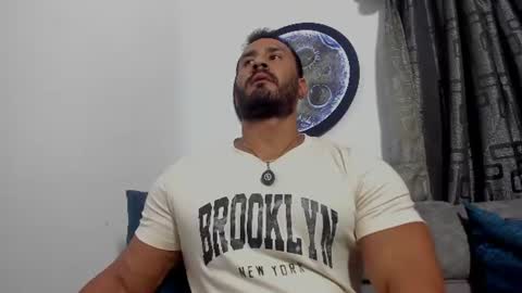Snapshot of curt_x chatting on 07/19/26, 05:44 Curt online show from 07/19/26, 05:44
