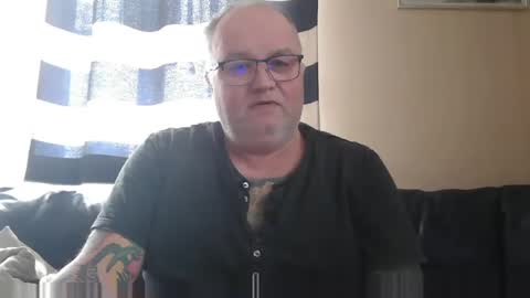 Snapshot of curtus14 chatting on 02/01/25, 09:00 curtus14 online show from 02/01/25, 09:00