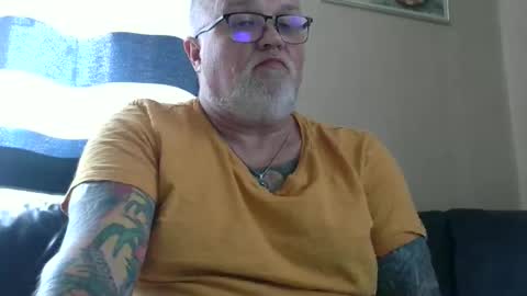 Snapshot of curtus14 chatting on 03/12/26, 01:17 curtus14 online show from 03/12/26, 01:17