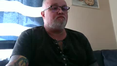 Snapshot of curtus14 chatting on 04/18/26, 09:46 curtus14 online show from 04/18/26, 09:46