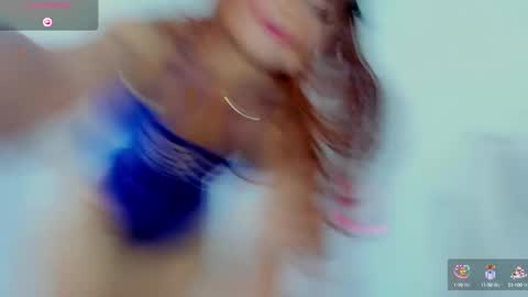 Snapshot of curvy_milff chatting on 02/16/25, 01:05 ISABEL online show from 02/16/25, 01:05