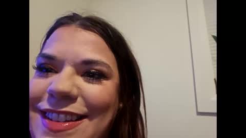 Curvyandthic online show from 10/27/25, 06:17