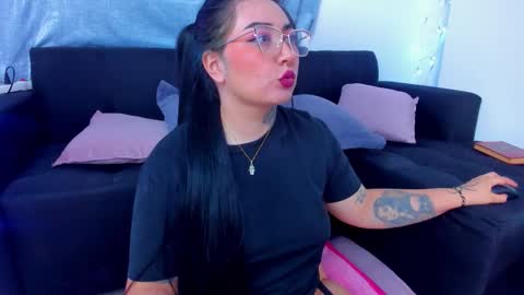 A online show from 11/06/25, 02:45