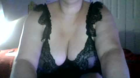 Snapshot of curvyclan chatting on 07/10/26, 05:01 curvyclan online show from 07/10/26, 05:01