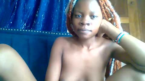 Snapshot of curvyjoan chatting on 06/03/26, 02:33 curvyjoan online show from 06/03/26, 02:33