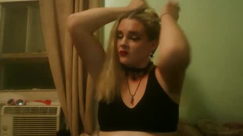 curvymom2025 online show from 10/08/25, 01:03