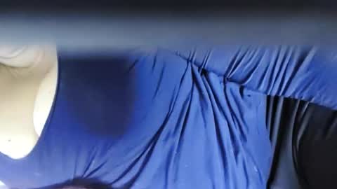 Snapshot of curvymomy69 chatting on 09/28/25, 05:07 Milfmomma online show from 09/28/25, 05:07