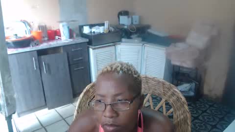 curvypear76x online show from 12/09/24, 02:06