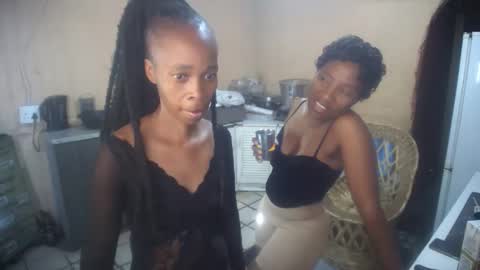 curvypear76x online show from 09/18/25, 07:10