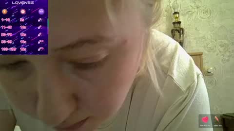 Curvy online show from 04/21/26, 10:54