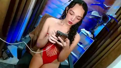 Snapshot of curybb_hanna19 chatting on 05/13/26, 01:30 BBY CURLYHANNA online show from 05/13/26, 01:30