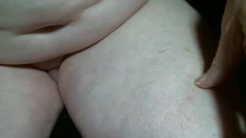 Snapshot of cutandwaxed2 chatting on 04/28/26, 01:05 BI SMOOTH MATURE SUB online show from 04/28/26, 01:05