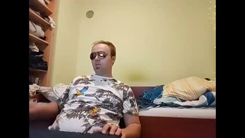 cute69696969 online show from 12/25/24, 02:03