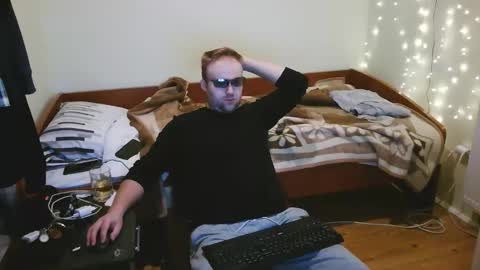 cute69696969 online show from 11/19/25, 07:58