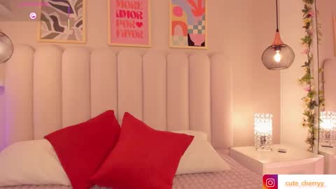 Amber  online show from 09/25/25, 08:34