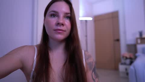 Foxy online show from 10/23/25, 12:21