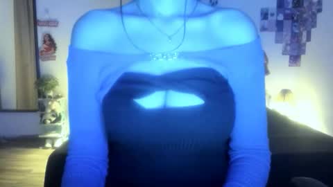 Alisha online show from 05/18/26, 05:41