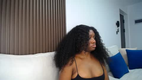 Liya online show from 07/20/26, 10:39