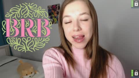 Snapshot of cute_beauty chatting on 01/04/25, 03:18 Amanda online show from 01/04/25, 03:18