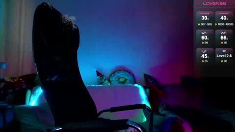 Snapshot of cute_betty chatting on 05/16/26, 01:43 Betty online show from 05/16/26, 01:43