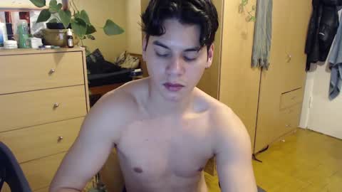 Tomas online show from 12/31/24, 08:02