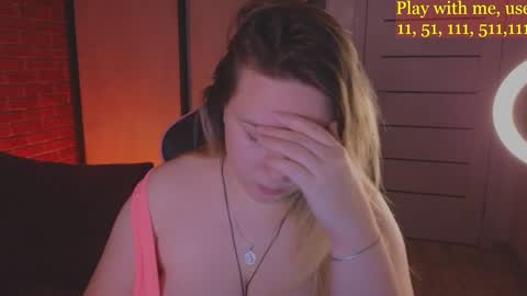 Everyday stream in the same time online show from 01/10/25, 04:12