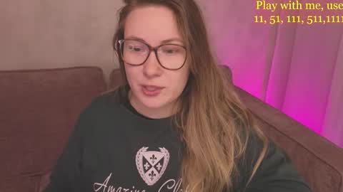 Everyday stream in the same time online show from 12/05/25, 05:27