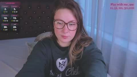 Everyday stream in the same time online show from 04/18/26, 01:42