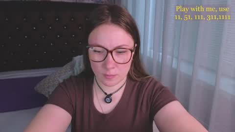 Everyday stream in the same time online show from 05/25/26, 01:11