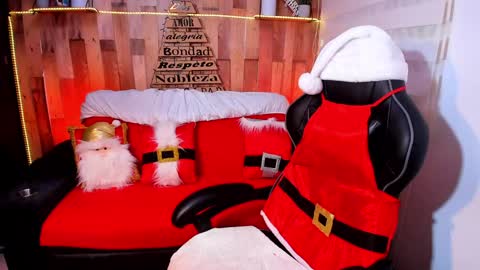    Independent Model online show from 12/07/24, 12:52