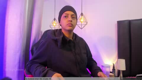 Snapshot of cute_elii chatting on 06/05/26, 12:55 Independent Model online show from 06/05/26, 12:55