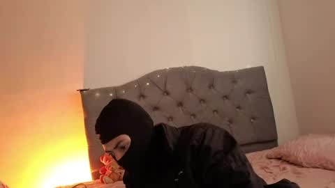 Emma online show from 04/09/26, 12:21