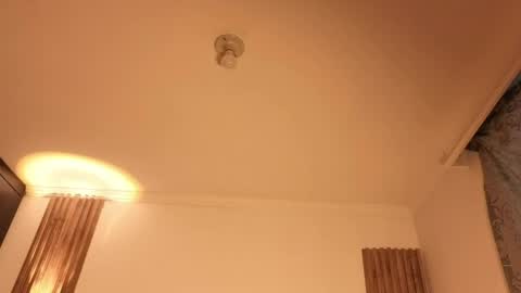 Emma online show from 04/17/26, 11:02