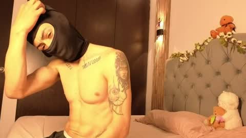 Emma online show from 04/22/26, 11:01