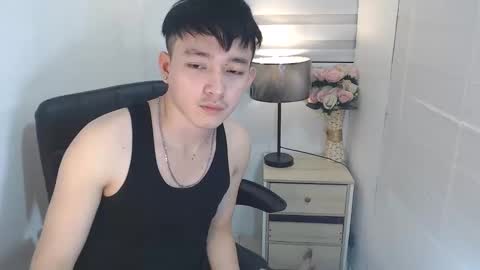 Snapshot of cute_enzo24 chatting on 12/10/24, 06:01 cute_enzo24 online show from 12/10/24, 06:01