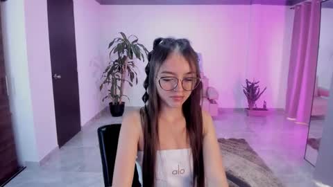 Bella Fox online show from 11/06/25, 02:29