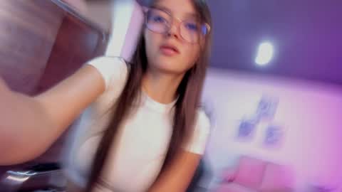 Bella Fox online show from 04/11/26, 02:21