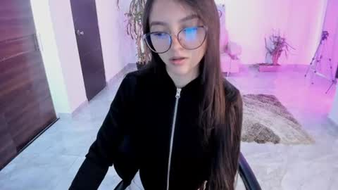 Snapshot of cute_fox_1 chatting on 07/13/26, 01:47 Bella Fox online show from 07/13/26, 01:47
