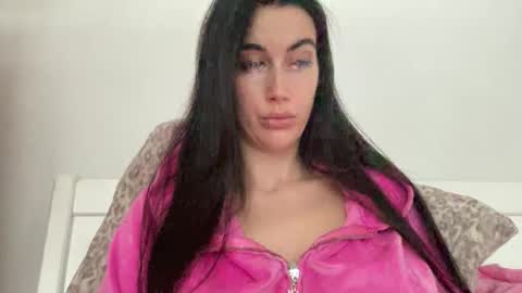 Snapshot of cute_kriss94 chatting on 01/12/26, 12:43 cute_kriss94 online show from 01/12/26, 12:43