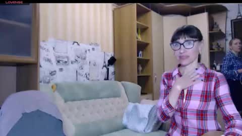 cute_lion_ online show from 11/15/25, 11:51