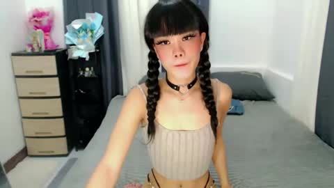Snapshot of cute_maloi chatting on 09/11/25, 06:24 Jane online show from 09/11/25, 06:24