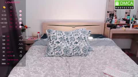 Milana online show from 11/11/25, 09:09