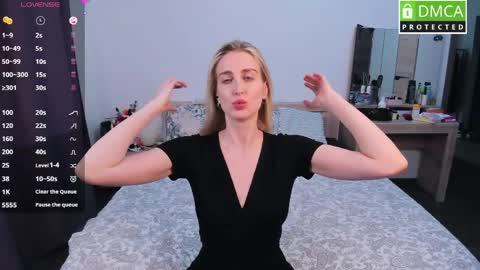 Milana online show from 04/12/26, 11:59