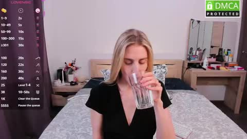 Milana online show from 04/14/26, 12:44