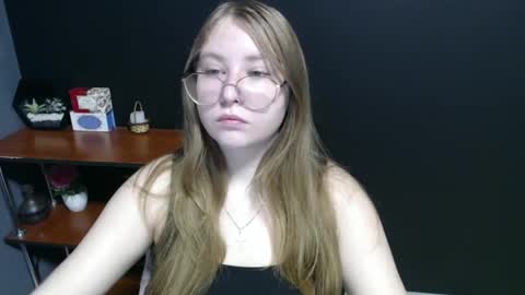 Veronica online show from 01/24/25, 07:19