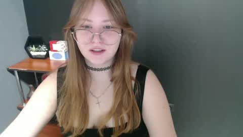 Veronica online show from 01/30/25, 07:39