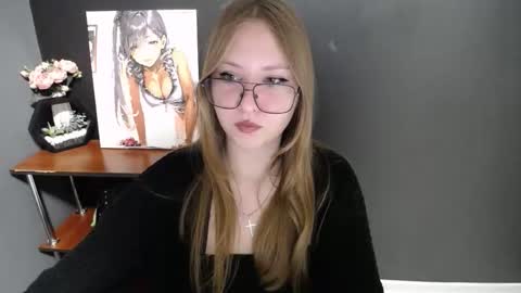 Veronica online show from 11/13/25, 07:40